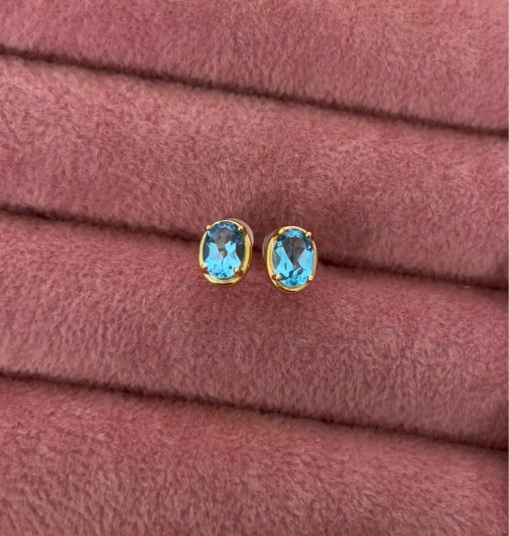 Swiss Blue topaz stud earrings (Category: Precious Stones) located in Rizal. Submitted by katmandulovesmakeup (Listing ID 1451950142, Image 2). Description: Swiss blue topaz stud earrings With certificate S925 silver in gold setting natural gemstone - swiss blue topaz .