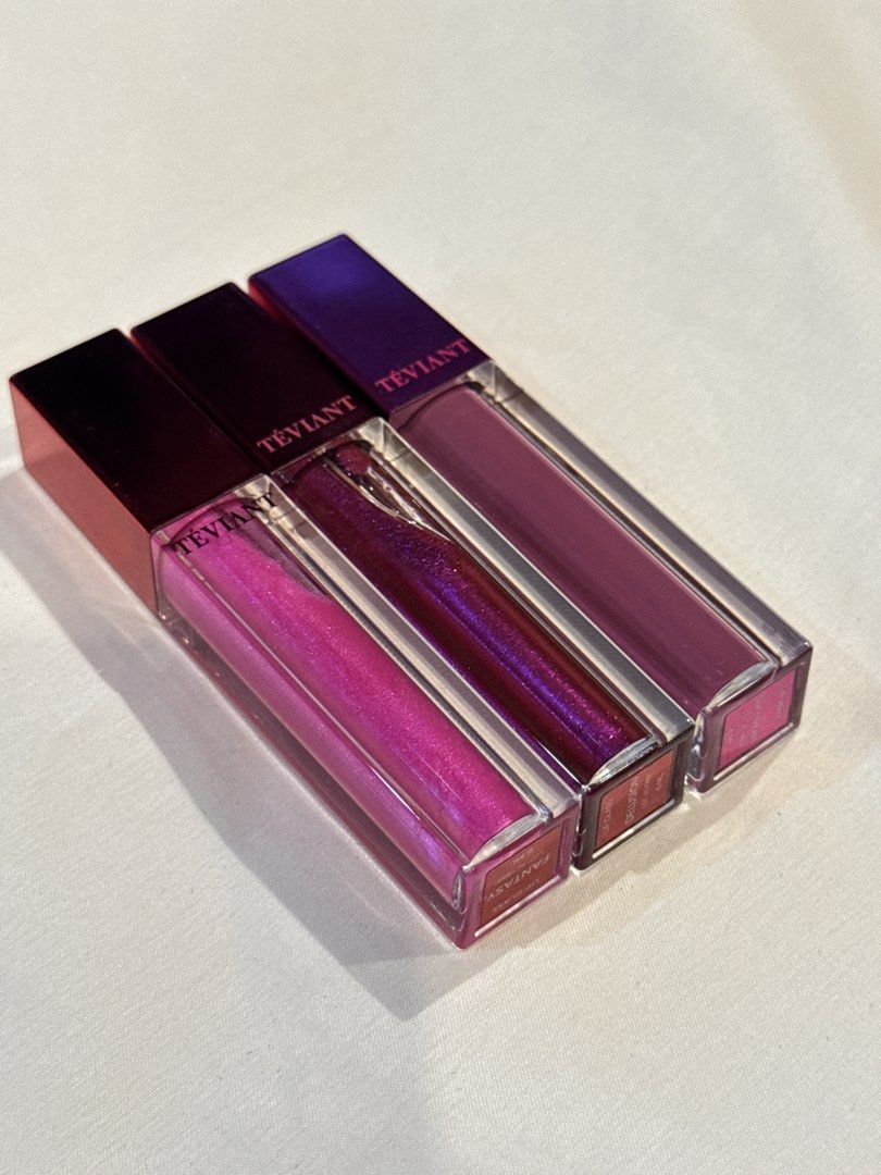 Teviant Lip Vinyl & Lip Glass (Category: Makeup) located in Quezon City. Submitted by Tofulog (Listing ID 1452015259, Image 2). Description: take all 300 never been used no box Loc: Pasong Putik, QC/Makati.