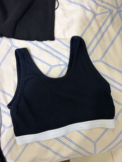 (Category: ) located in . Submitted by savemywears (Listing ID 1452075967, Image 1). Description: .