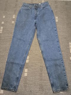 (Category: ) located in . Submitted by ha.thrift.store (Listing ID 1451952184, Image 1). Description: .
