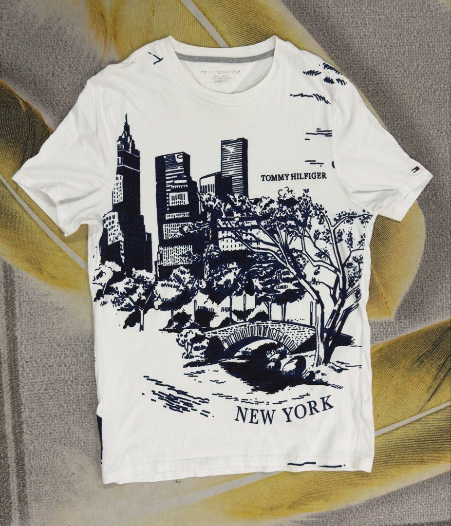 Tshirt Tommy Hilfiger (Category: Tshirts & Polo Shirts) located in Shah Alam. Submitted by fr.empire (Listing ID 1452077643, Image 1). Description: Ukuran Manual : -Pit 20 -Labuh 28.5 Rm18 + (Postage Rm7).