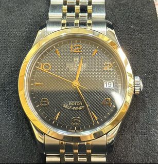 （分類：）位於 。 由 wongyanwatch 提交（商品編號 1452014862，圖片 1）。簡介： 。