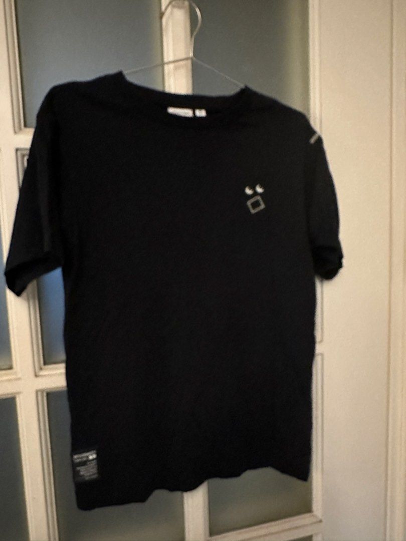 Uniqlo 6pcs $200 （分類：T-shirt）位於 Hong Kong。 由 bebemiumiu 提交（商品編號 1452015102，圖片 1）。簡介： Just 2pcs used once 。
