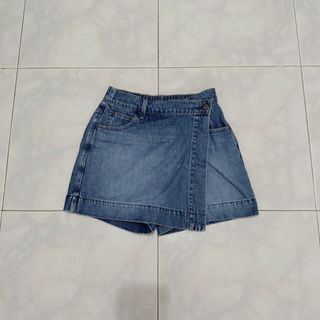 (Category: ) located in . Submitted by releasing.it (Listing ID 1451418225, Image 1). Description: .