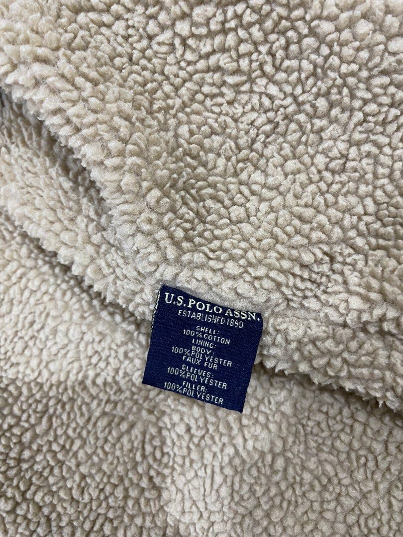 U.S. Polo Assn. Off-White Sherpa Lined Jacket (Category: Coats, Jackets and Outerwear) located in Manila. Submitted by dropndrip (Listing ID 1452068836, Image 2). Description: - US Polo Assn Detroit Style Jacket -Off-white color -24x27 -no issue; 10/10 condition .