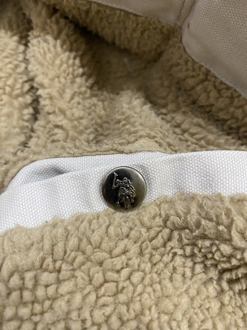 U.S. Polo Assn. Off-White Sherpa Lined Jacket (Category: Coats, Jackets and Outerwear) located in Manila. Submitted by dropndrip (Listing ID 1452068836, Image 3). Description: - US Polo Assn Detroit Style Jacket -Off-white color -24x27 -no issue; 10/10 condition .