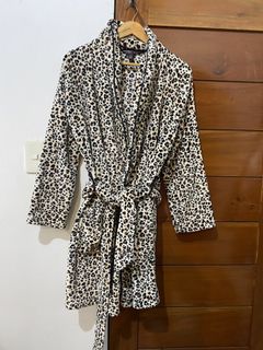 (Category: ) located in . Submitted by 9th.street.thrift (Listing ID 1452007882, Image 1). Description: .