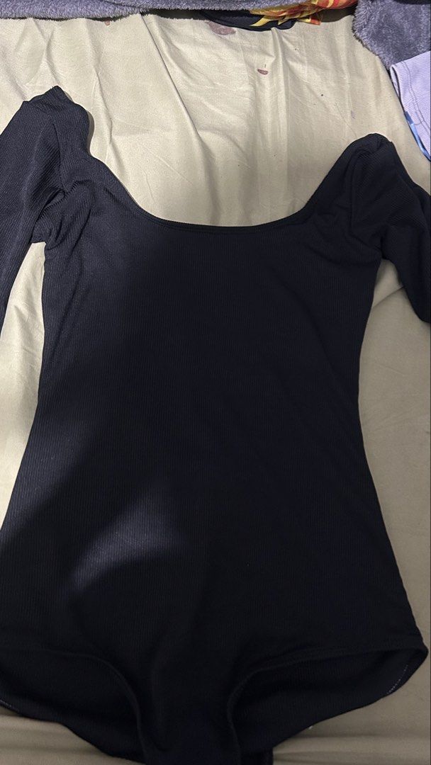 Vida Navy Blue Ribbed Square Neck Bodysuit (Category: Others Tops) located in Marikina City. Submitted by chartan15 (Listing ID 1452031497, Image 2). Description: Decluttering.