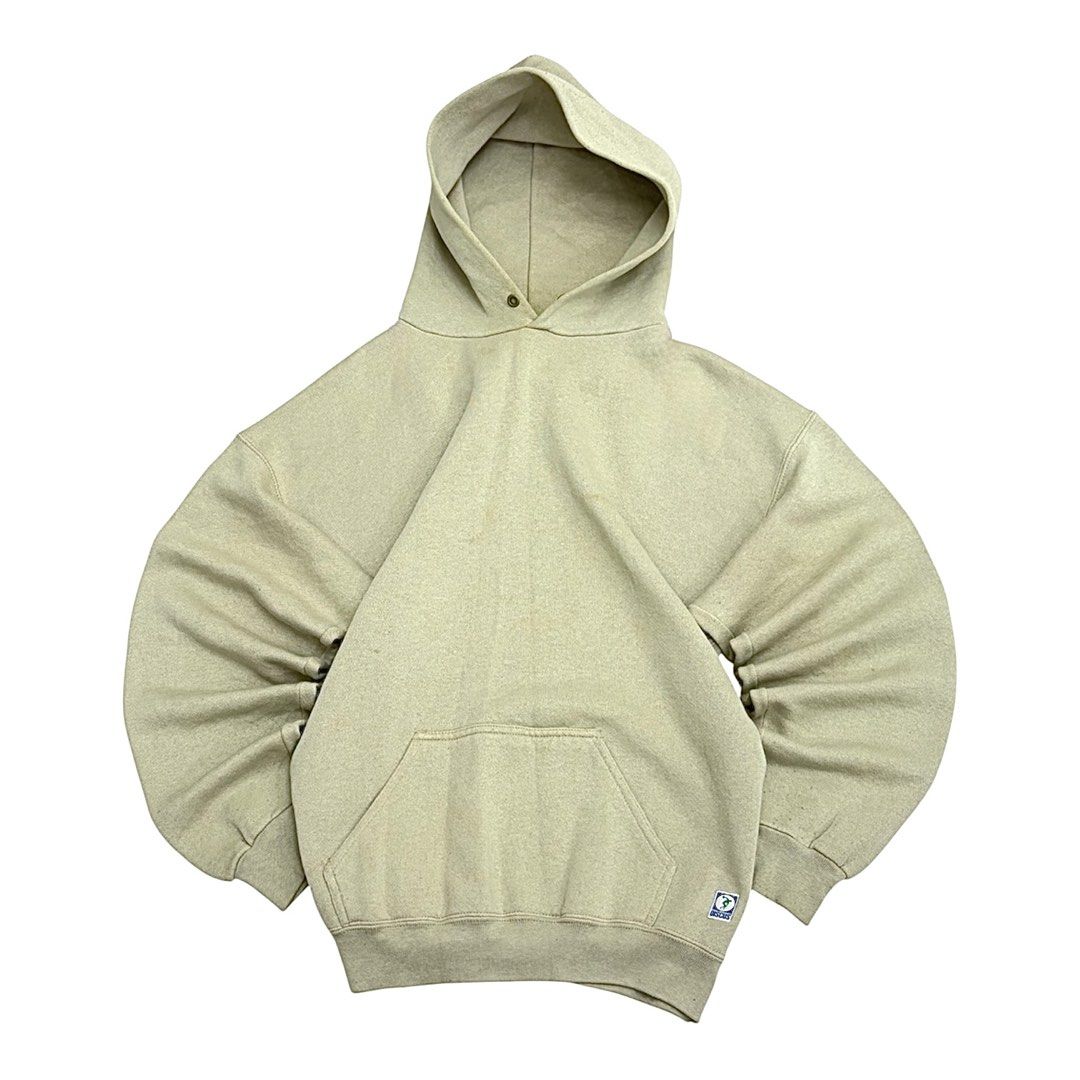 Vintage Discus Beige Hoodie (Category: Hoodies) located in Quezon City. Submitted by oneselect_ (Listing ID 1451961454, Image 1). Description: Vintages Discus Hoodie (Beige) 24 x 28 ₱1,000 only 📍SJDM Bulacan.