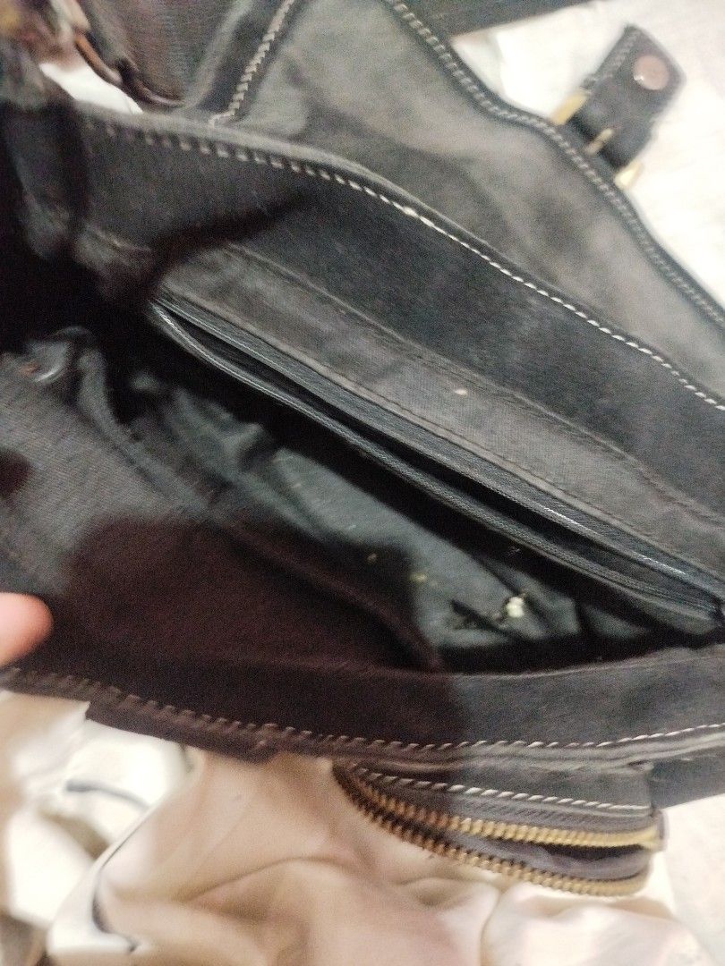 Vintage Hiroshima Soho bag (Category: Luxury Bags & Wallets) located in Manila. Submitted by usa_yanyan (Listing ID 1451953918, Image 2). Description: .