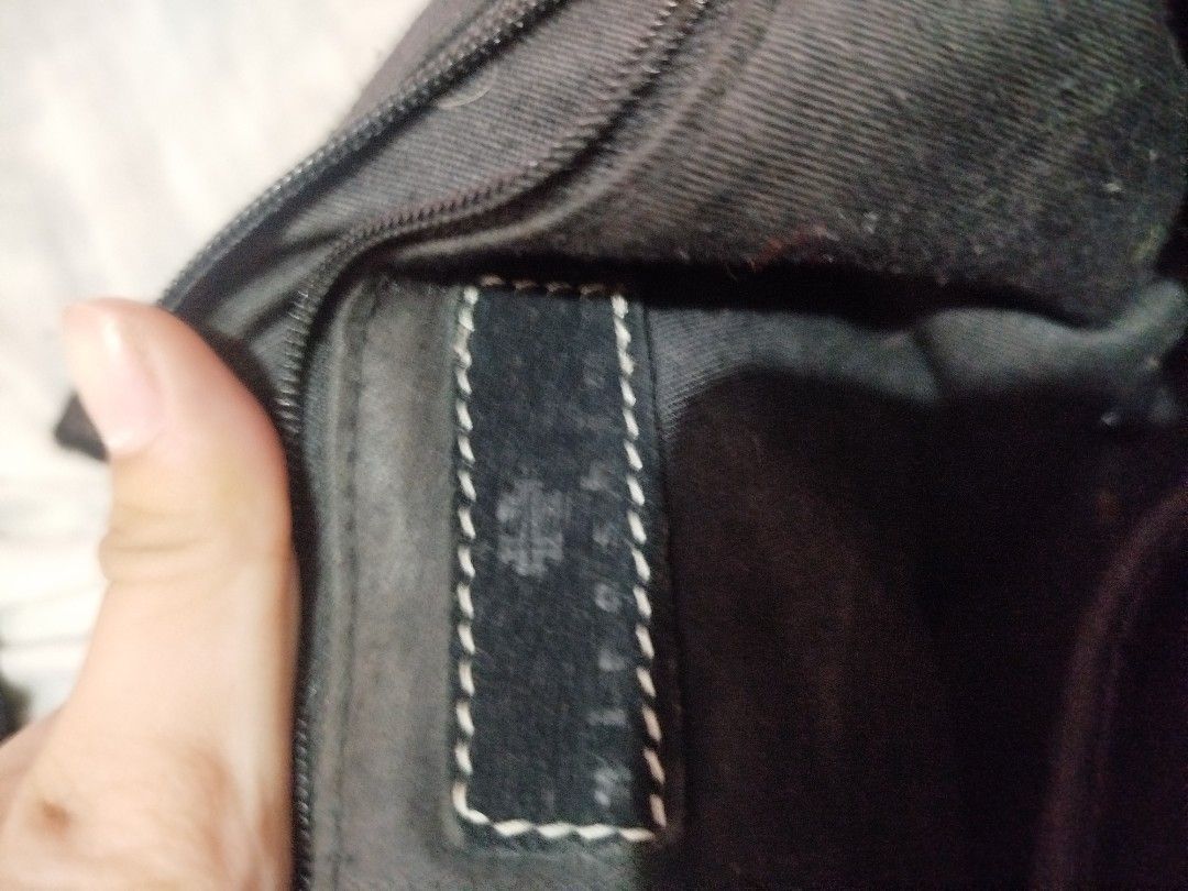 Vintage Hiroshima Soho bag (Category: Luxury Bags & Wallets) located in Manila. Submitted by usa_yanyan (Listing ID 1451953918, Image 3). Description: .