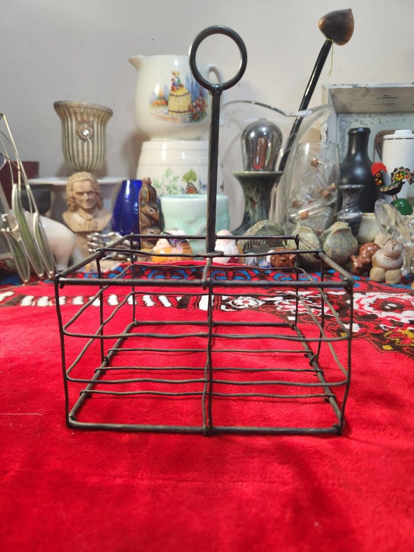 Vintage Industrial Wire Basket with Handle / Rustic Decor Organizer (Category: Storage Boxes & Baskets) located in Baguio. Submitted by tindahanbagtown2600 (Listing ID 1452071786, Image 1). Description: .
