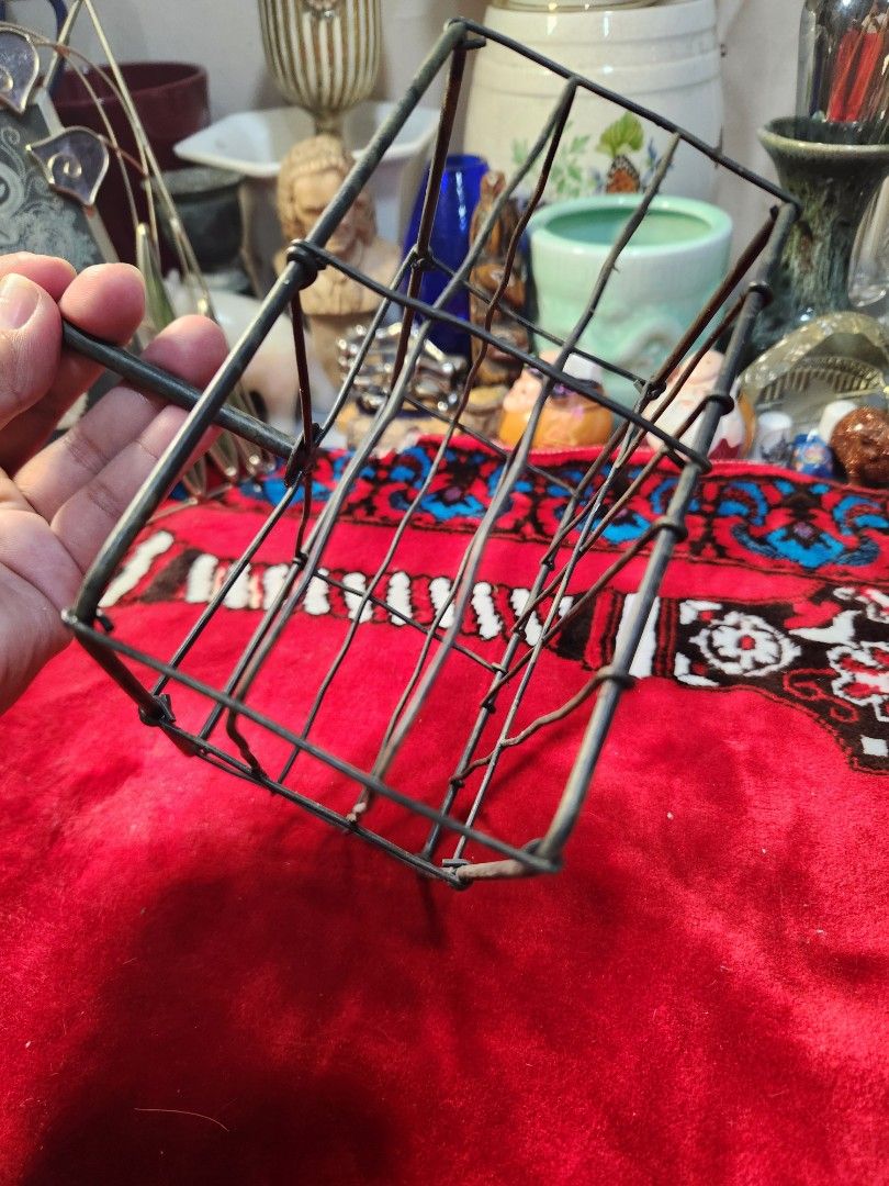 Vintage Industrial Wire Basket with Handle / Rustic Decor Organizer (Category: Storage Boxes & Baskets) located in Baguio. Submitted by tindahanbagtown2600 (Listing ID 1452071786, Image 3). Description: .