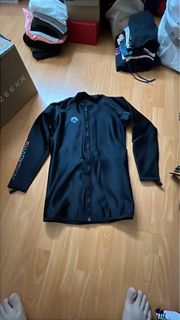 （分類：）位於 。 由 buyauthenticshark_592316 提交（商品編號 1452019855，圖片 1）。簡介： 。
