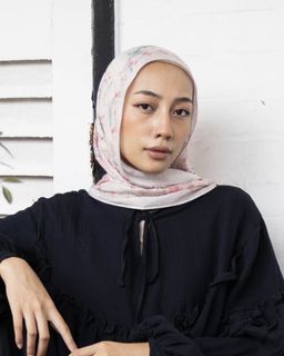 (Category: ) located in . Submitted by hudaxxi_ (Listing ID 1451907273, Image 1). Description: .