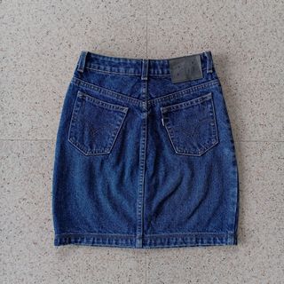 (Category: ) located in . Submitted by kenthrift_ (Listing ID 1451927897, Image 1). Description: .