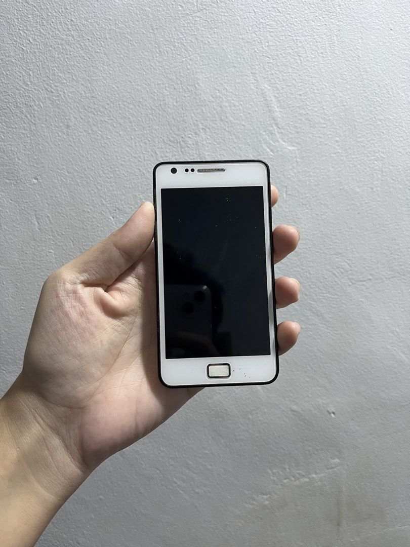 2 samsung galaxy s2 (Category: Samsung) located in Manila. Submitted by apple_siri (Listing ID 1452288134, Image 1). Description: Untested unit no battery and charger .