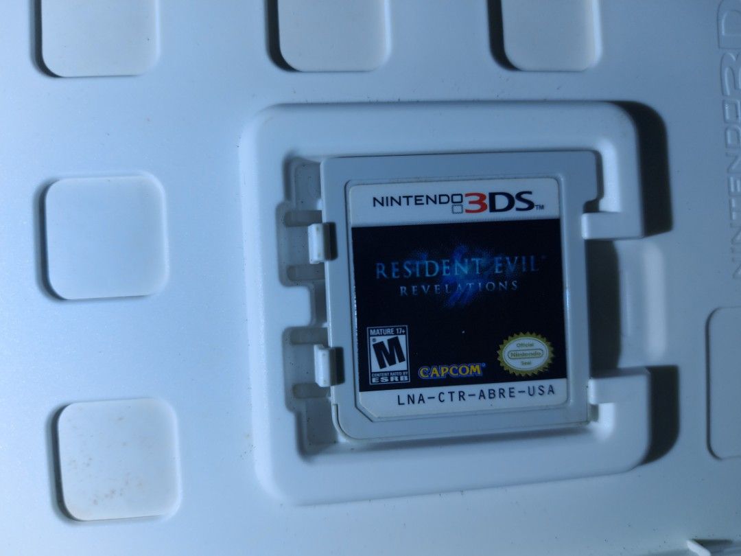 3dS Resident Evil Revelation nintendo 3ds game (Category: Nintendo) located in Quezon City. Submitted by appleusermarioz (Listing ID 1452319669, Image 1). Description: Resident evil Revelation 3DS game complete with manual no swap , No trade in meet Up or pick up in nyu sa place ko Good working USA version and English meet Up near my place Commonwealth west Fairview, pwede meet up Sm north Edsa, Trinoma mall Alimall cubao, Gateway mall cubao Sm f