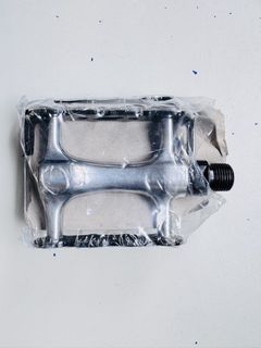 （分類：）位於 。 由 sawadeecar 提交（商品編號 1452155703，圖片 1）。簡介： 。