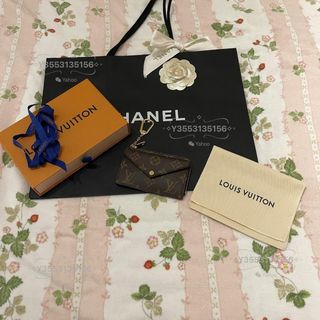 由 coco312chanel (刊登 ID 1452276987，圖片 1) 提交，位於 的 (類別：)，說明：。