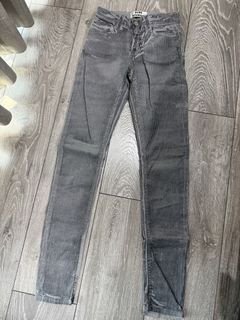 (Kategori: ) berada di . Dikirim oleh chiputrigouwpreloved (ID iklan 1452122111, Gambar 1). Deskripsi: .