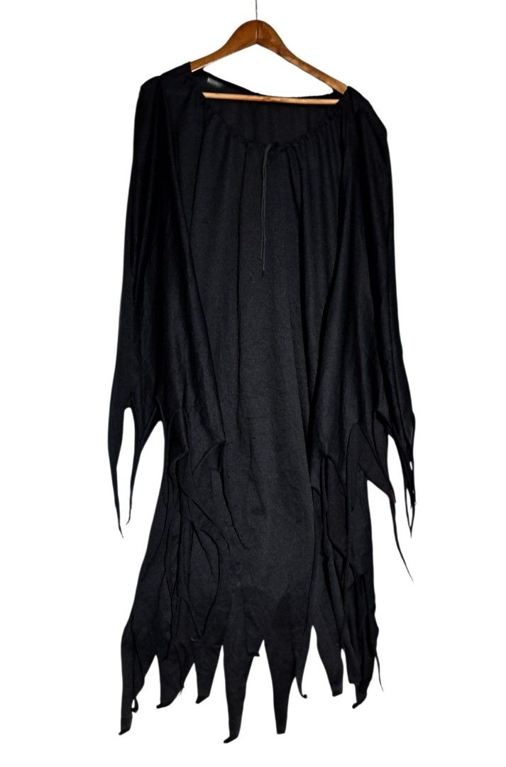 Adult witch Halloween costume (Category: Sets or Coordinates) located in Batangas. Submitted by yanaspreloved1 (Listing ID 1452221393, Image 3). Description: Good quality hnd manipis ang tela Very good condition size small-medium dress costume with witch hat only .