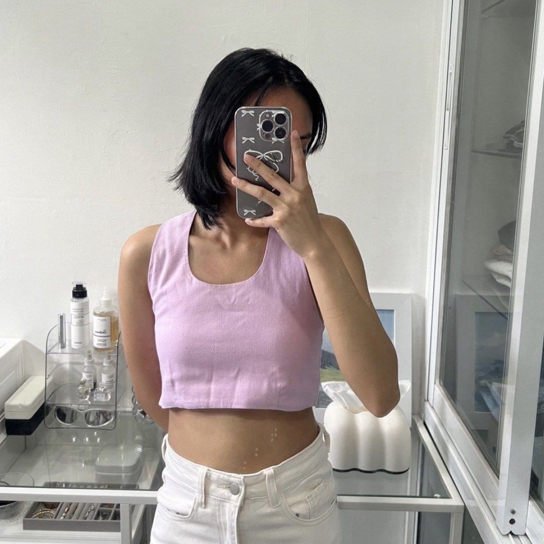 Araw the Line Melfi Top (Category: Sleeveless) located in Quezon City. Submitted by desegundamano.ph (Listing ID 1452304481, Image 3). Description: 🧺 PLEASE READ “ABOUT” AND DESCRIPTION BEFORE PURCHASING Araw the Line Melfi top in Lilac ☼ item details ➜ size: s (fits xs-m frames) ➜ condition: good ➜ rfs: need funds NOTE: since this is a preloved item, do not purchase if sensitive ✖️ no additional photos/when worn ☑️ offer asking price for immedi