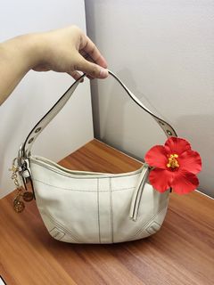 (Category: ) located in . Submitted by baghavenph_ (Listing ID 1452267121, Image 1). Description: .