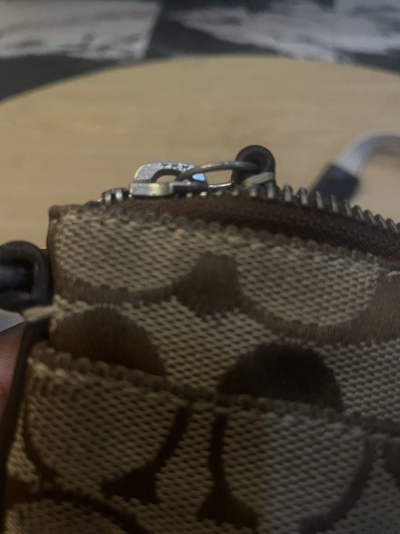 Authentic coach sling (Category: Luxury Bags & Wallets) located in Cavite. Submitted by ohmie23 (Listing ID 1452292924, Image 2). Description: Authentic givenchy sling vintage.
