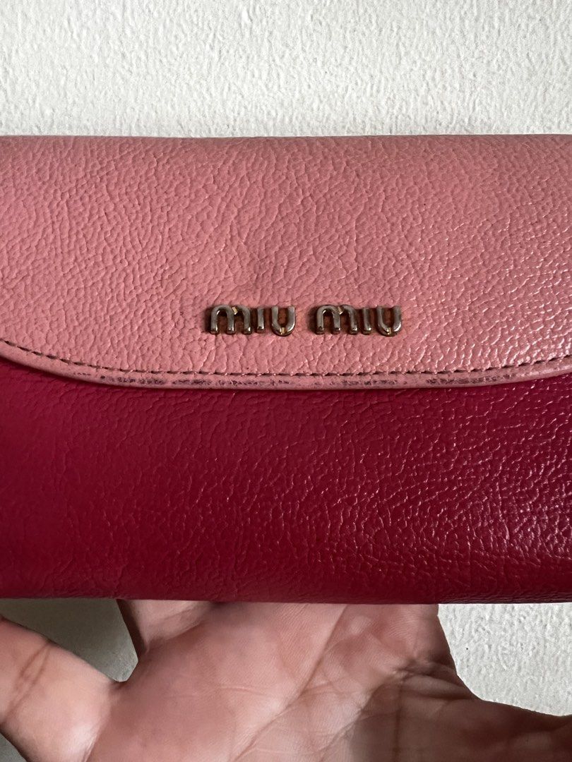 AUTHENTIC Miu Miu wallet (Category: Luxury Bags & Wallets) located in Valenzuela. Submitted by dianzskiyo (Listing ID 1452137497, Image 2). Description: LOCATION : VALENZUELA 🎀AVAILABLE! SOLD ITEMS ARE MARKED OR DELETED🎀 Preloved Miu Miu Wallet (AUTHENTIC) 📍 what you see is what you get 📍 Managed ur expectation - this is preloved 📍 Slightly negotiable 📍 All details were already posted (pls check photos para iwas sa redundant na tanong 😉) �