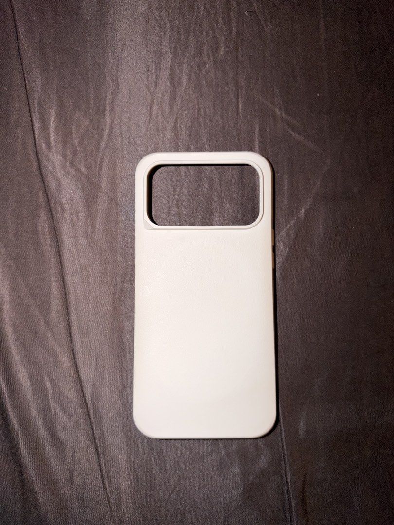Authentic Rhinoshield Case for 17 PM (Category: Cases & Sleeves) located in Mandaluyong City. Submitted by lostandfoundmnl (Listing ID 1452193643, Image 1). Description: Authentic Rhinoshield case for 17PM Via lalamove only Case only no box but 100% authentic Manage your expectations this is a used case.