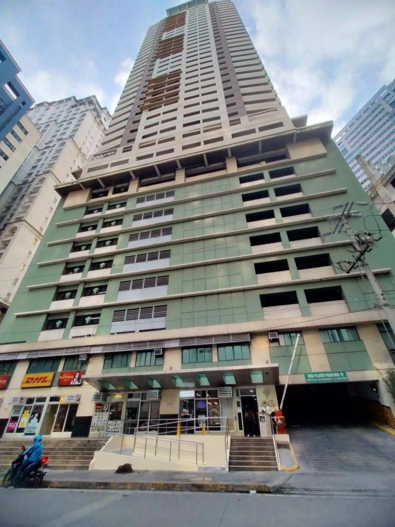 Bachelor Pad with huge Balcony (Category: Apartments & Condos) located in Manila. Submitted by icekrim08 (Listing ID 1452129684, Image 2). Description: Cityland Grand Emerald Tower 22 sqm Bachelor's pad with huge balcony • Located in the heart Business District of Ortigas Center • Balcony has the nice view of Garnet Road • Building is located in the corner of F. Ortigas Jr. Road (Emerald street old name), Garnet Road and Ruby Road • 1 Bathroom wi