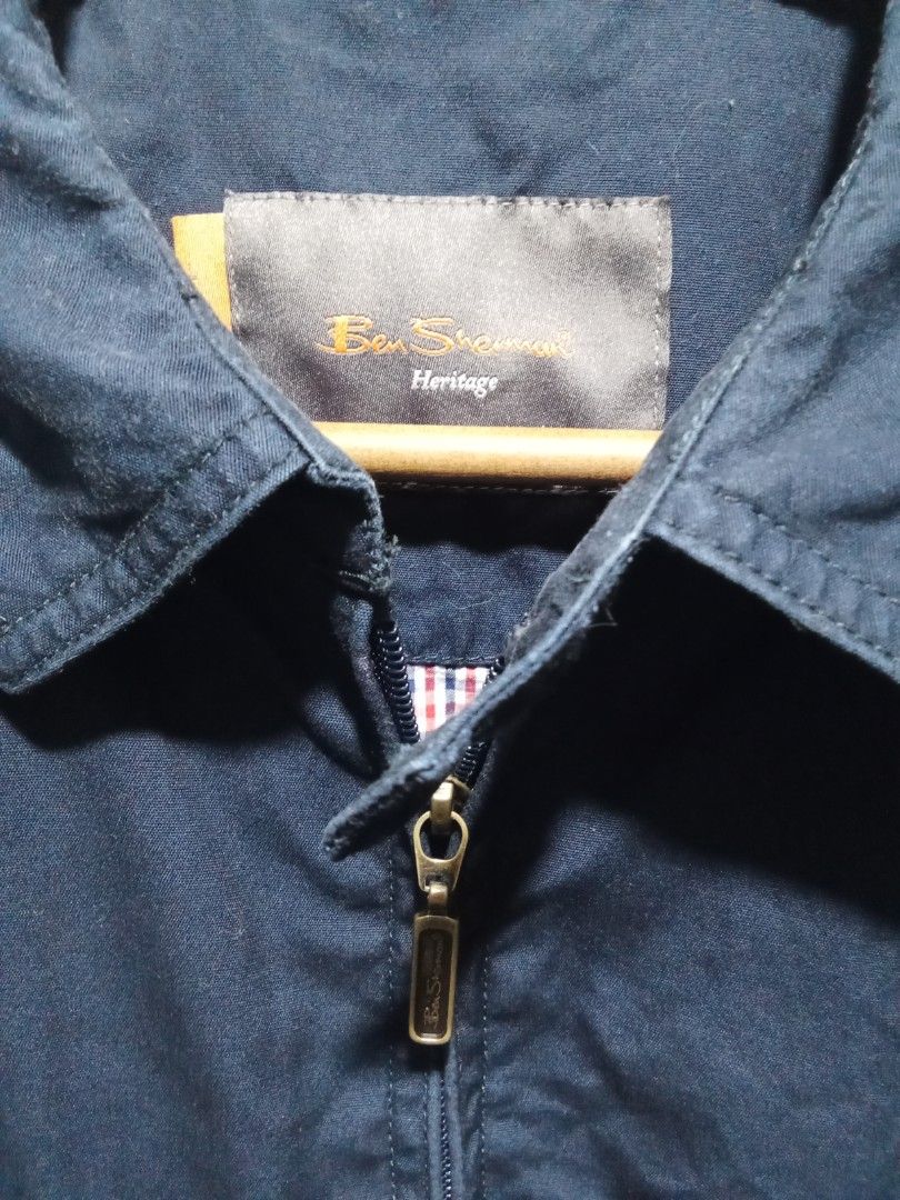 Ben Sherman Heritage Harrington Jacket Navy Blue (Category: Coats, Jackets and Outerwear) located in Makati City. Submitted by kuysman (Listing ID 1452160934, Image 3). Description: only sensible questions are entertained actual measurement 22 x 24" ( L on tag) 1 left.