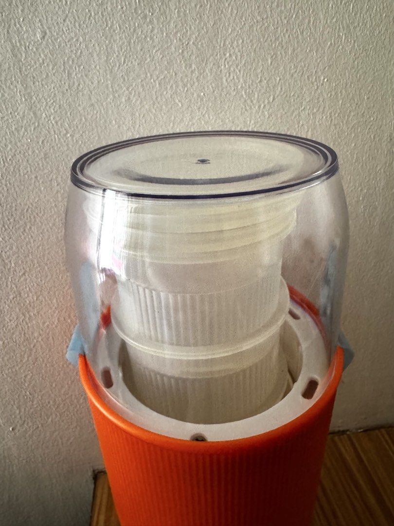 Bnew ice shaver ice machine ice maker (Category: Other Kitchen Appliances) located in Manila. Submitted by rush_decluttering_sale (Listing ID 1452187083, Image 3). Description: Ice shaver for sale Condition: Brandnew (No damage) complete with box SELLING IT FOR 300pesos only FIXED rfs: need magbawas ng gamit paalis na po kasi ako ng pinas meet up loc: malate area.