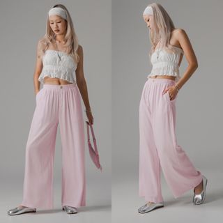 (Category: ) located in . Submitted by kissmywardrobe (Listing ID 1452220945, Image 1). Description: .