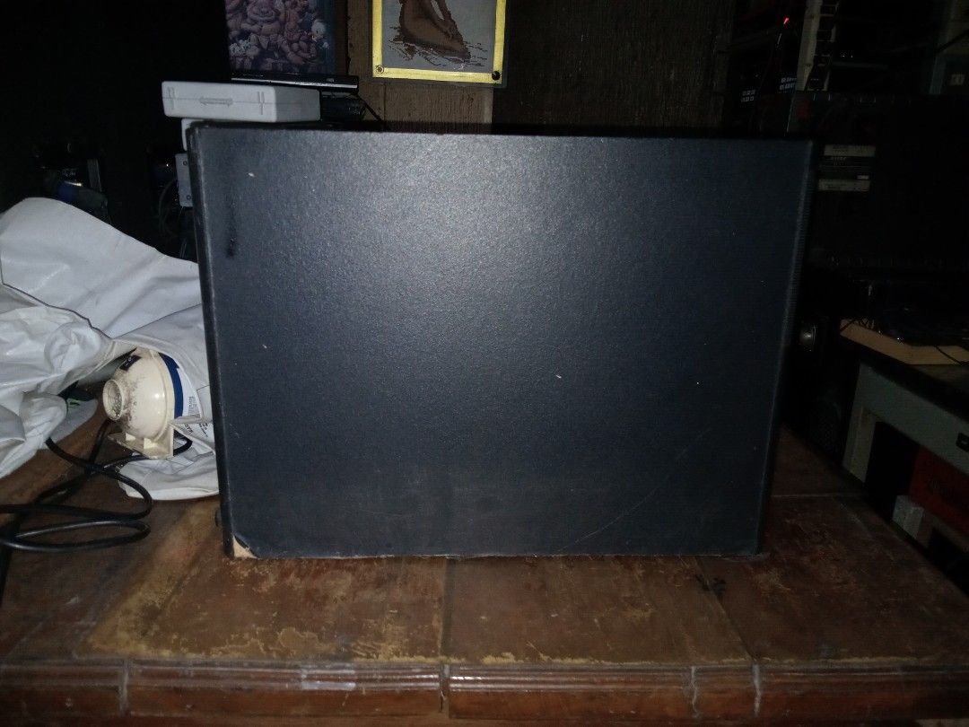 Bose Acoustimass 5 Series III Direct/Reflecting Speaker System (Category: Soundbars, Speakers & Amplifiers) located in Baguio. Submitted by loweasel (Listing ID 1452137553, Image 3). Description: - Bose Acoustimass 5 Series III speaker system - Direct/reflecting speaker technology - Rated for 4-8 ohms - Compatible with amplifiers/receivers rated 10-200 W per channel - Serial Number: 021725922160959AC - Made in Mexico - Delivers great sound.