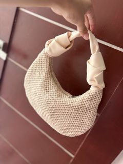 (Category: ) located in . Submitted by shopwithelle11 (Listing ID 1452130154, Image 1). Description: .