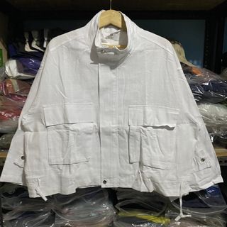 (Kategori: ) berada di . Dikirim oleh blacksmiththriftmart (ID iklan 1452267579, Gambar 1). Deskripsi: .