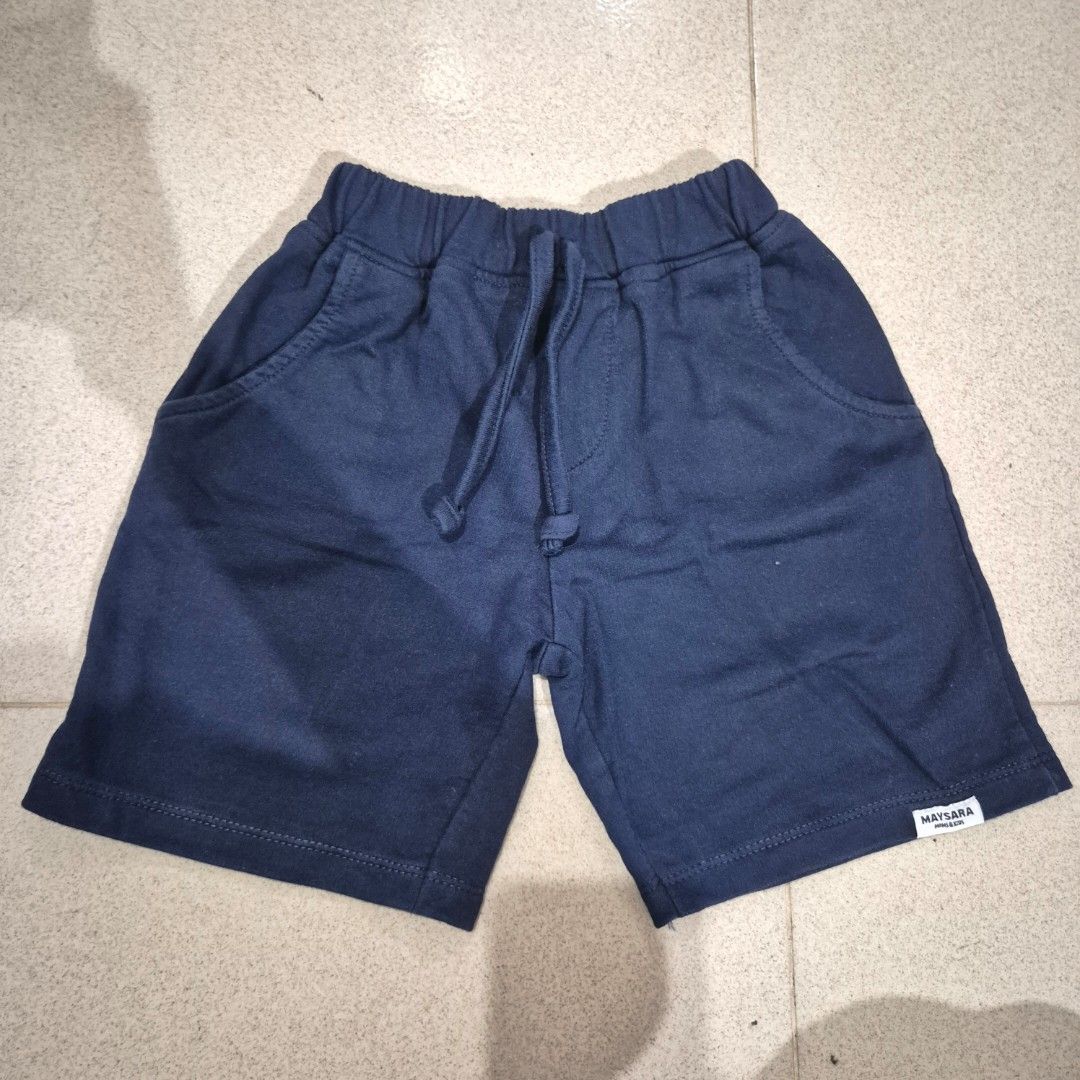 Celana Pendek Anak Laki Laki Maysara Navy (Kategori: 4 hingga 7 tahun) berada di Jakarta Barat. Dikirim oleh okta34 (ID iklan 1452291436, Gambar 1). Deskripsi: Pinggang 20cm - 25cm Panjang 32cm.