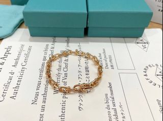 (Category: ) located in . Submitted by twinkle_treasures.premium (Listing ID 1452238708, Image 1). Description: .