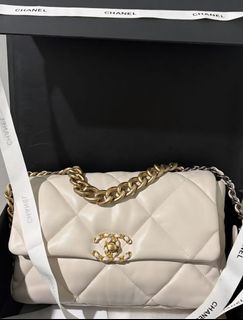 (Kategori: ) berada di . Dikirim oleh spacecloset (ID iklan 1452252906, Gambar 1). Deskripsi: .