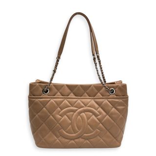 (Category: ) located in . Submitted by carousellluxury (Listing ID 1452167142, Image 1). Description: .