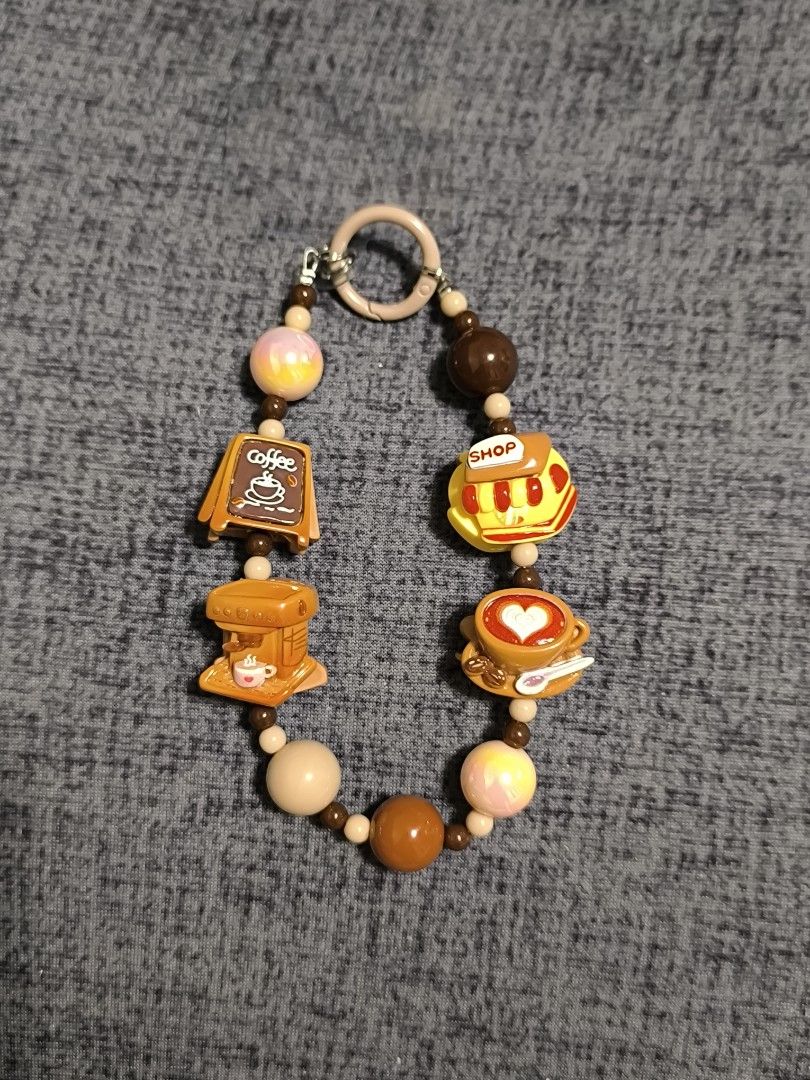 Character phone/bag charms (Category: Other Mobile & Gadget Accessories) located in Imus. Submitted by nhot21 (Listing ID 1452240857, Image 3). Description: character phone / bag charms 200 each.