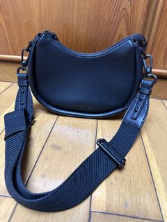 由 fashionshop99 (刊登 ID 1452242139，圖片 1) 提交，位於 的 (類別：)，說明：。