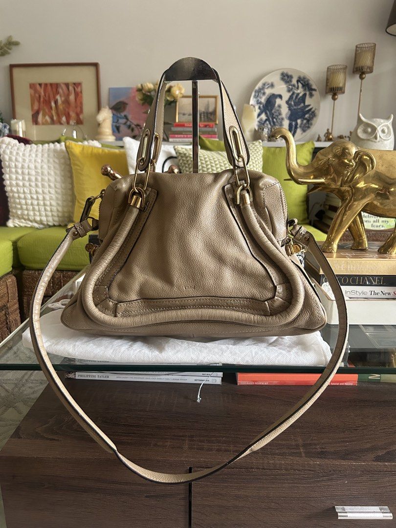 Chloe Paraty Medium (Category: Luxury Bags & Wallets) located in Paranaque City. Submitted by luxehuntsmla.bymari (Listing ID 1452256879, Image 1). Description: 💯% Authentic Chloe Paraty 🔸Pre-loved 🔸Still in very good condition 🔸 normal signs of wear 🔸No foul smell 🔸Light superficial corner scuffs (please refer to posted pictures) 🔸Bag only 🤍 Php 12800only 🔘🔘🔘 All items posted are guaranteed authentic or your money-back if proven fake 