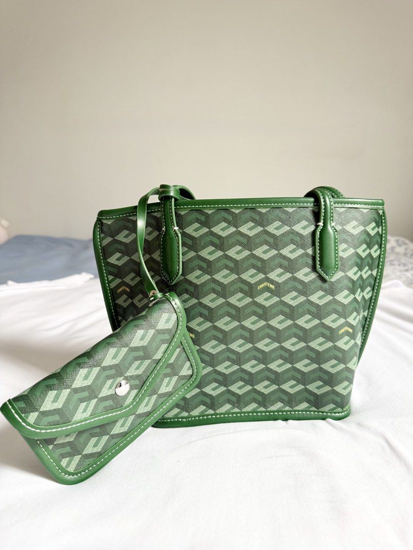 Christy Ng Russo Mini (Category: Shoulder Bags) located in Cavite. Submitted by trovebyjoanna_ (Listing ID 1452319816, Image 2). Description: Russo Mini Bought in Malaysia Once lang nagamit.