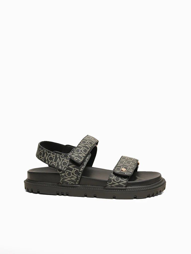 CLN fern flatworm Sandals (Category: Flats & Sandals) located in Makati City. Submitted by declutterby.jelo (Listing ID 1452200925, Image 2). Description: Like new 2x lang nagamit Original Price - 1799 Size 6 (22.5-23cm).