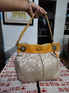 (Category: ) located in . Submitted by xcessbaggs (Listing ID 1452139191, Image 1). Description: .