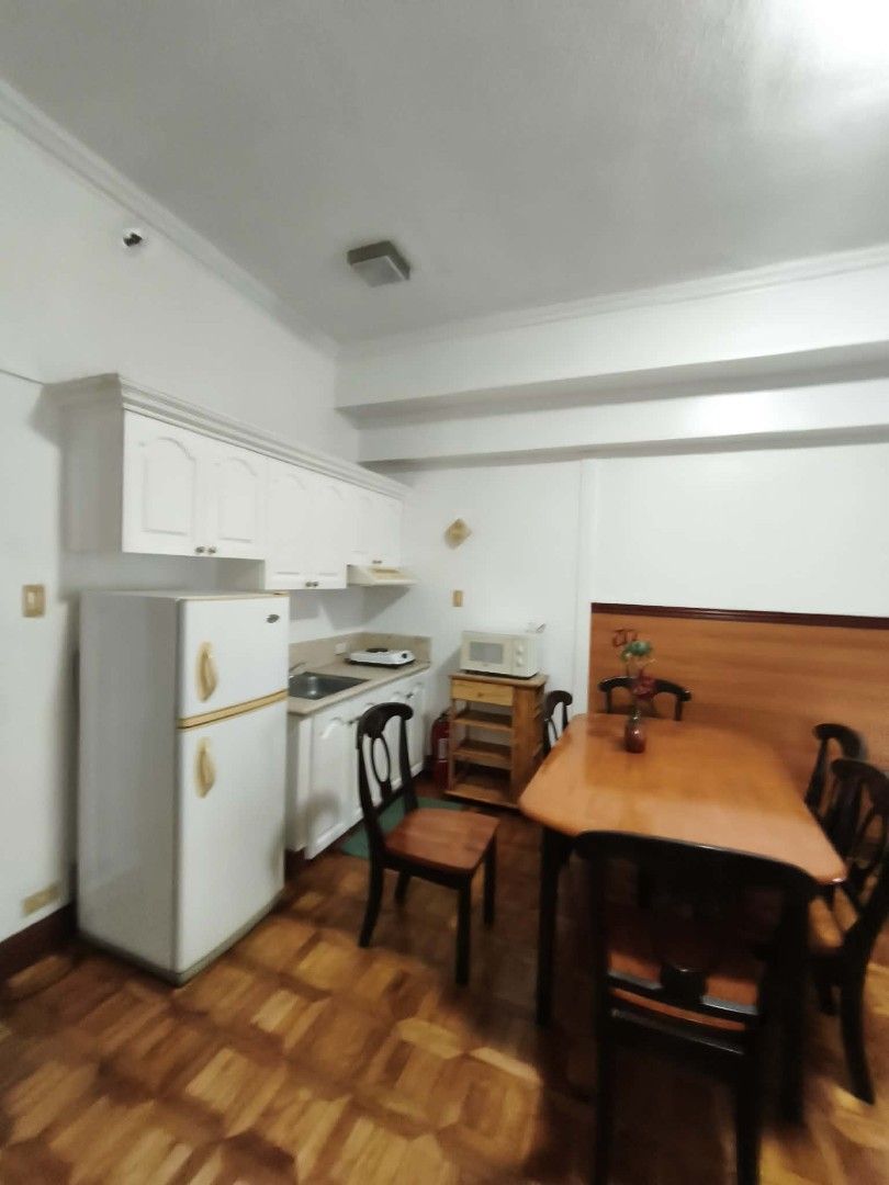 Condo makati (Category: Apartments & Condos) located in Manila. Submitted by adapunmark76703 (Listing ID 1452288675, Image 1). Description: address 1405 BSA suites condominium 103 c .palanca st.legaspi village makati city 1 own parking.