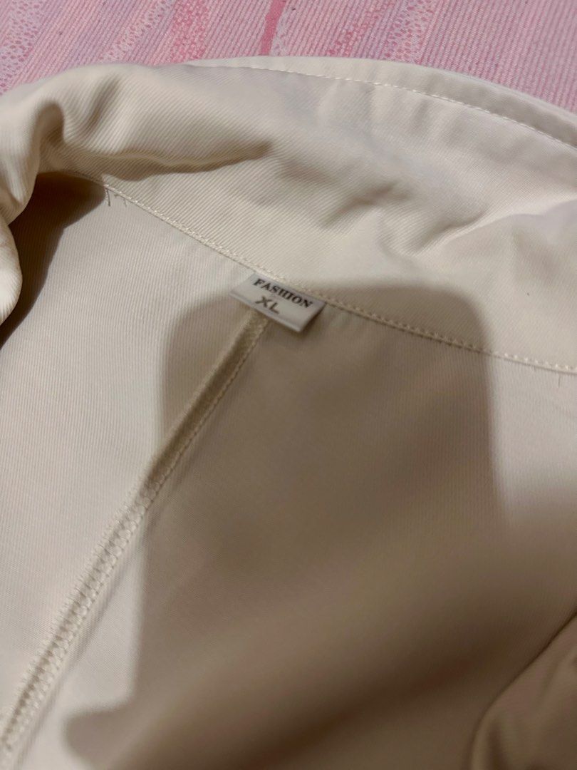 Cream Beige Oversized Blazer Jacket XL (Category: Coats, Jackets and Outerwear) located in Manila. Submitted by cazly (Listing ID 1452251568, Image 2). Description: Too large for me. Never used. Flaw: No button Mesage me for last price - Cream beige blazer - Size XL - Single button closure - Two front pockets - Fully lined interior - Versatile for work or casual outfits - Looks great with dresses or trousers.
